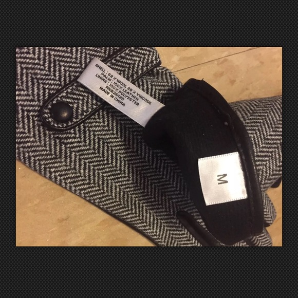The Loft Black/White Gloves size Medium NWOT - Picture 6 of 11